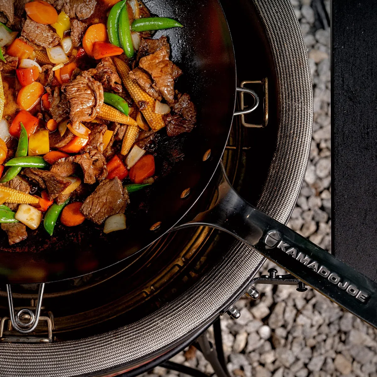 Kamado Joe Wok aus Karbonstahl für klassische Joe und Big Joe Grills