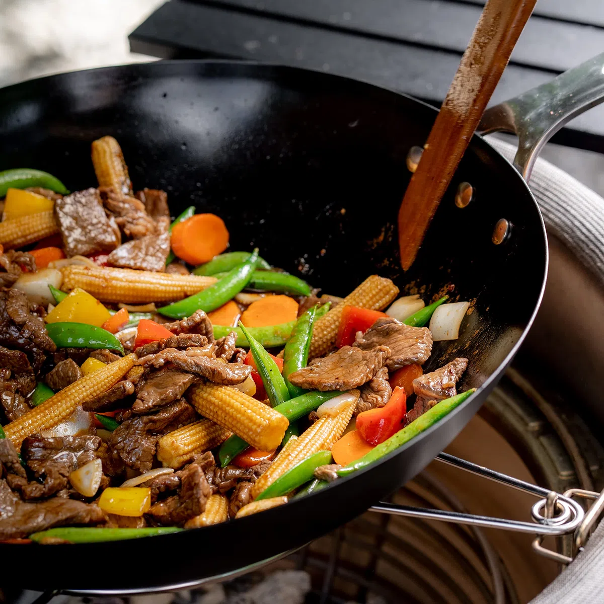 Kamado Joe Wok aus Karbonstahl für klassische Joe und Big Joe Grills