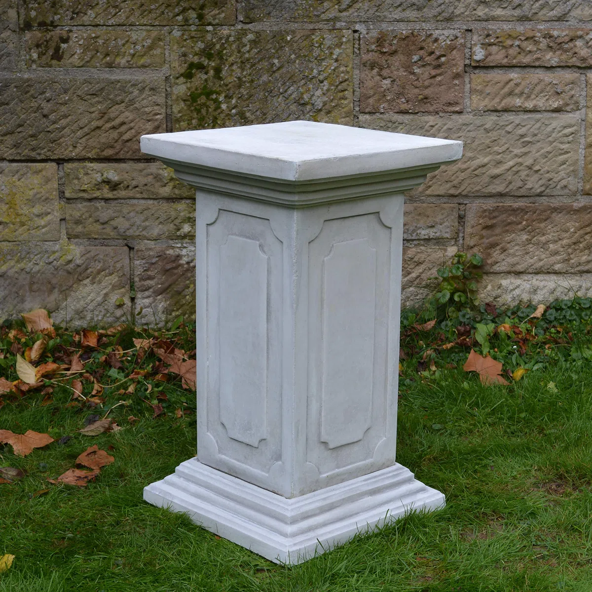 gartendekoparadies.de Klassisches Podest, Steinsockel, H. 72 cm, Stellfläche 39 x 39 cm, 100 kg, Grau, frostsicher aus Steinguss für Außenbereich