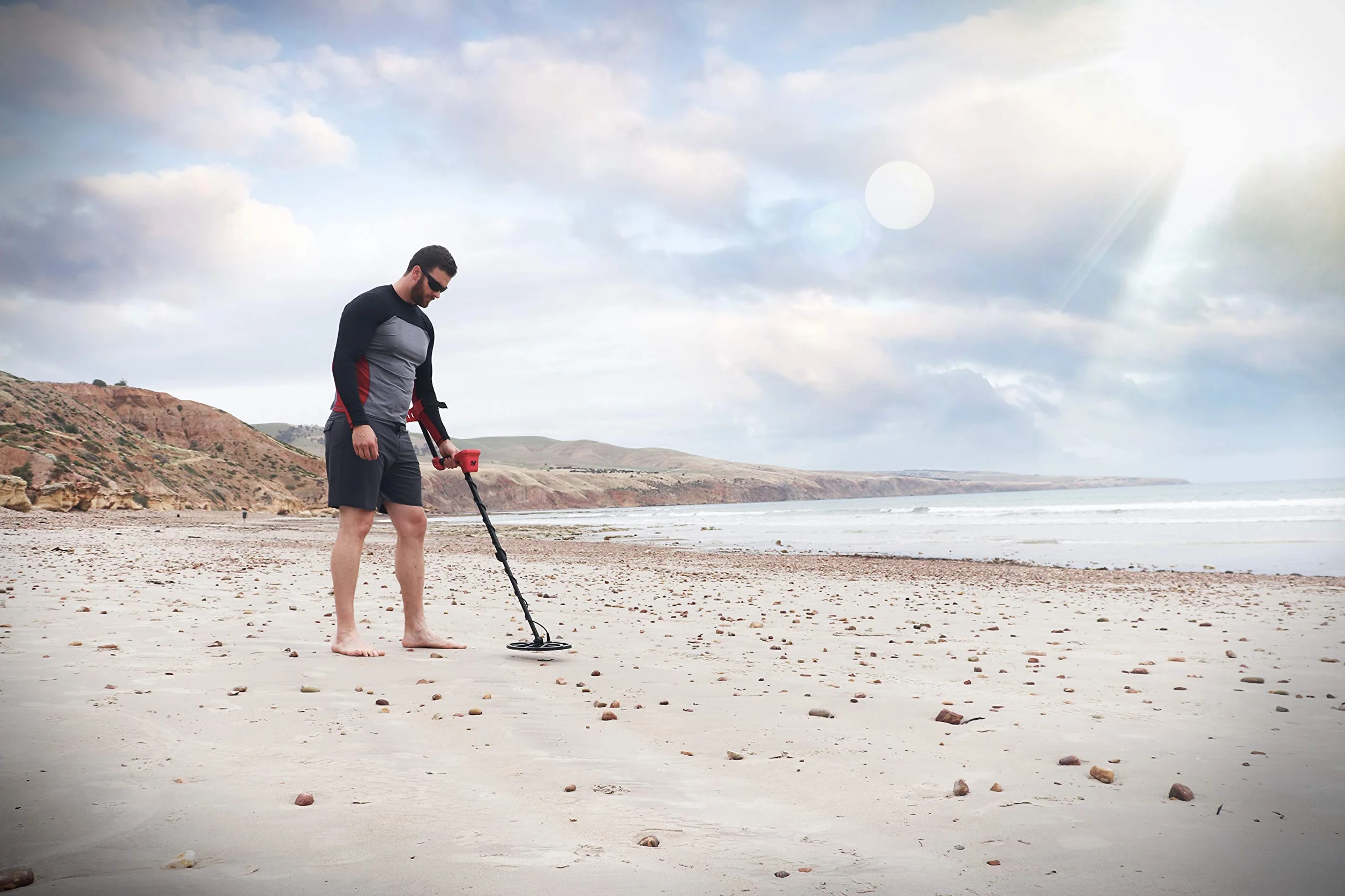 Minelab Vanquish 440 Multifrequenz Pinpointing Metalldetektor für Erwachsene mit der Wasserdichten V10 10"" x7“Doppel-D-Spule